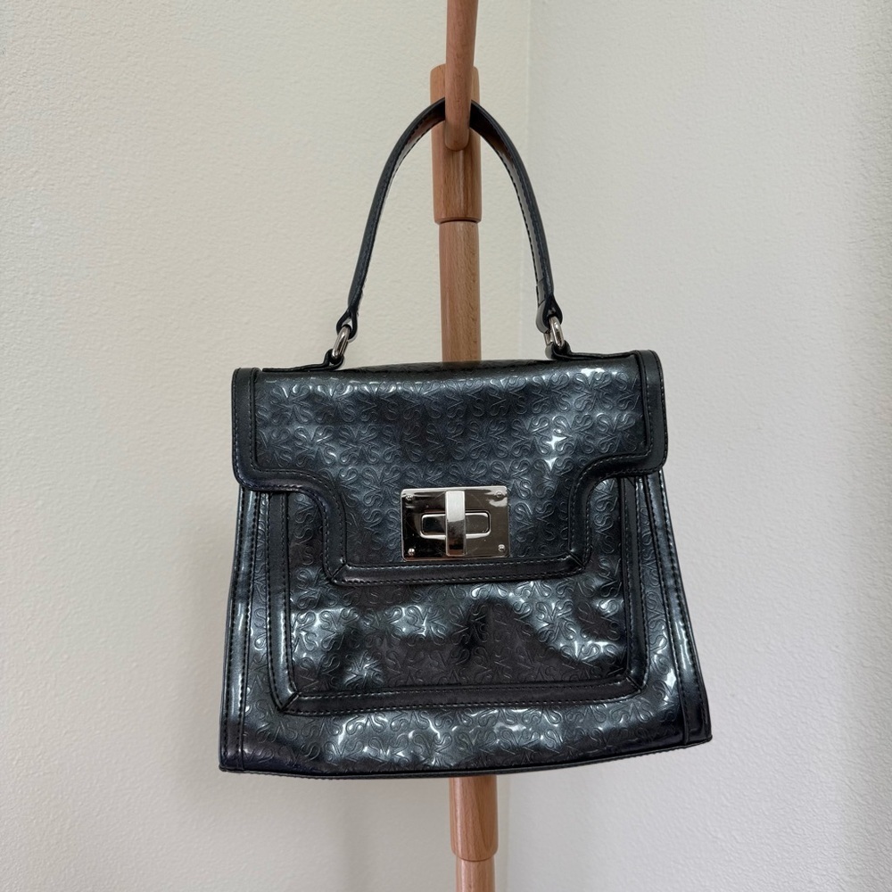 Simply Vera Vera Wang Metallic Gray Black Women’s HandBag with Silver Hardware